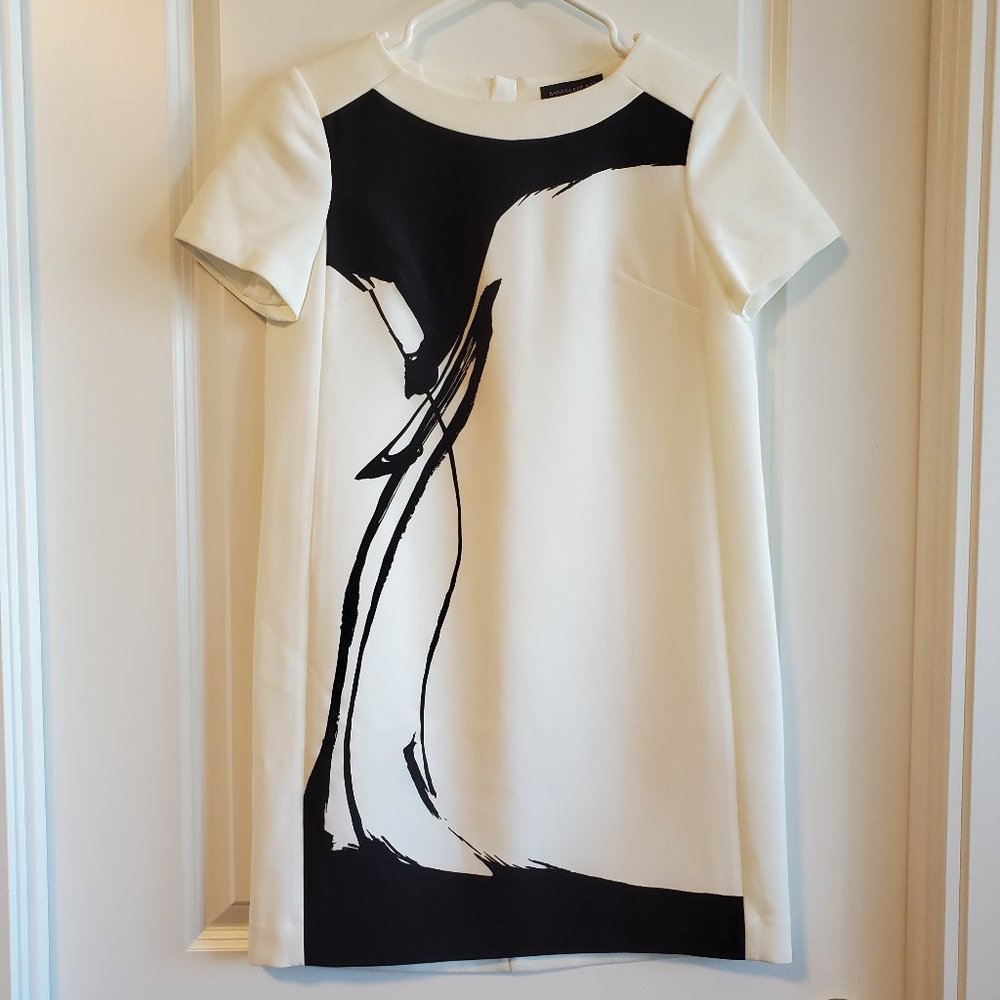 Banana Republic Dress - sz 2P - white & black
